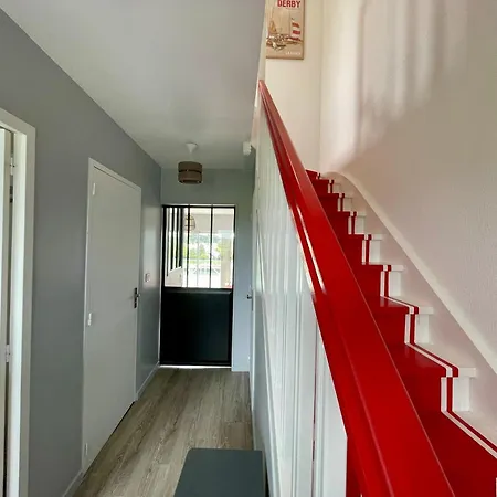 Duplex Confortable, Piscine, Proche Plage/jumping Daire